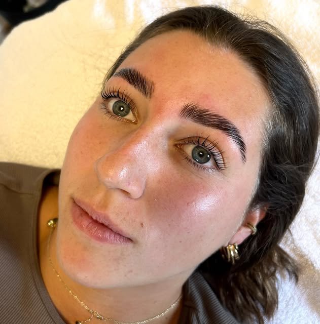 Brow- und Lash-Ergebnis von Ria Cosmetics